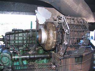 Exemple d'une remise � niveau d'un groupe �lectrog�ne qui a br�l� Connexes du moteur qui ont �galement subi le feu