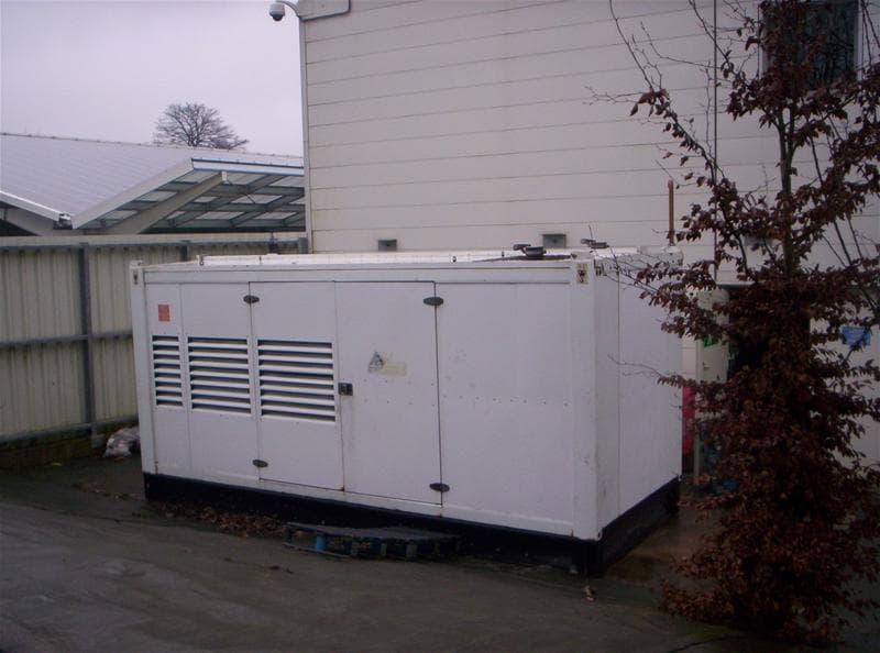 Centre E.Leclerc de Fougères — groupe 630 kVA Perkins