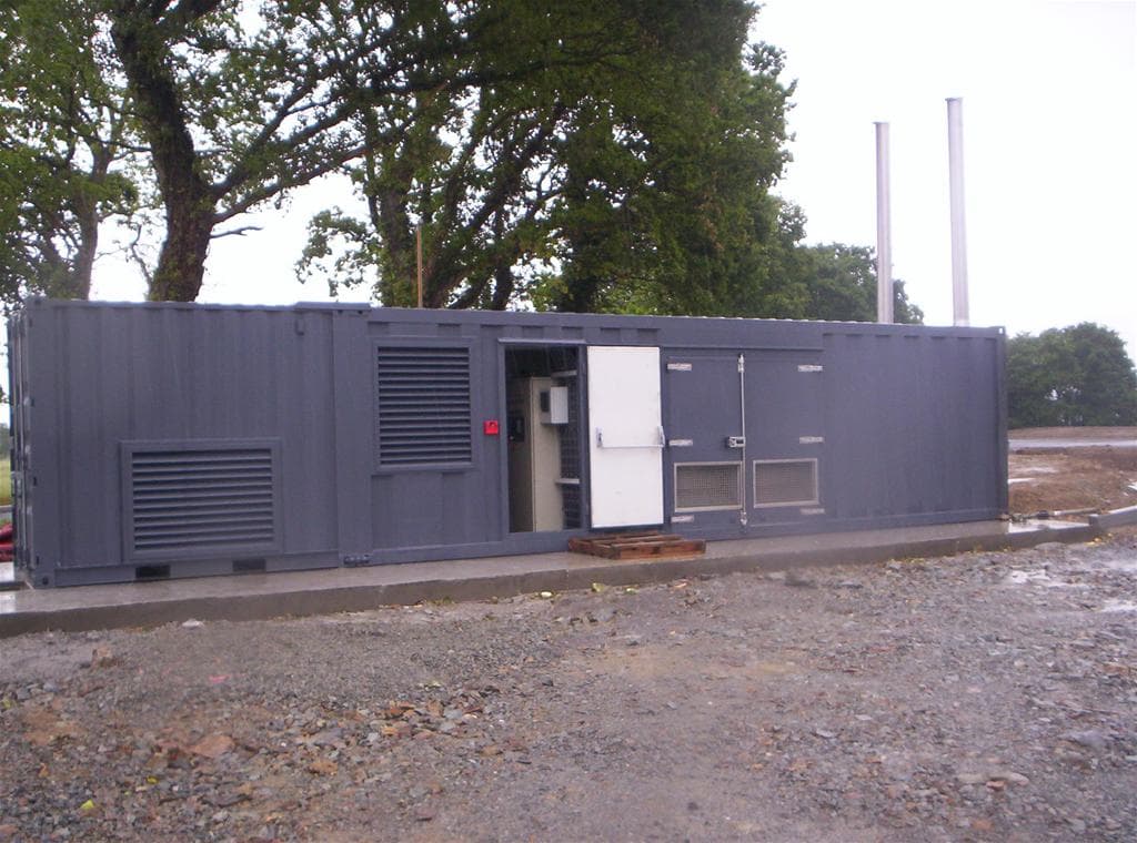 Les Gavottes à Lanvallay — groupe 1100 kVA en conteneur
