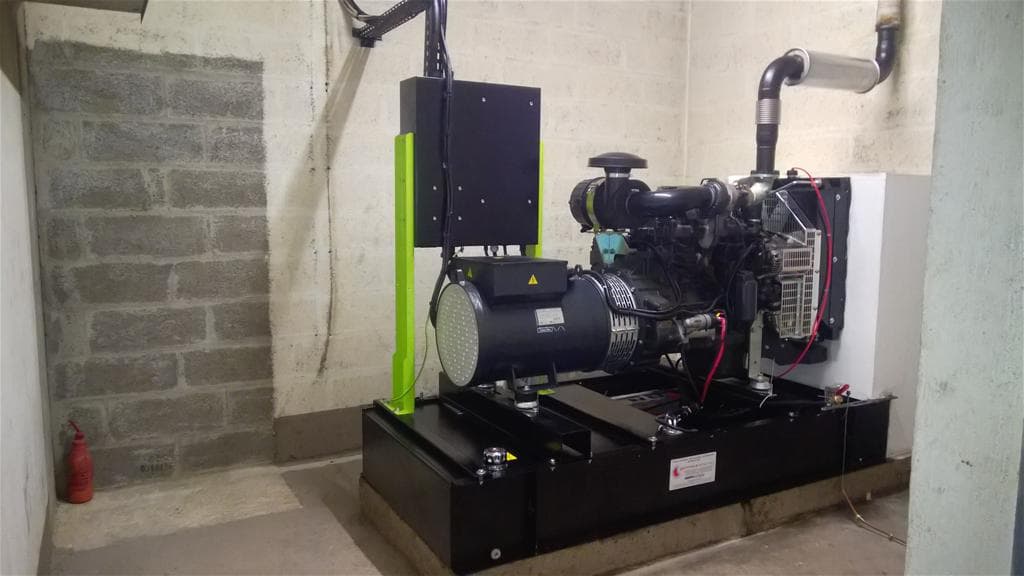 SDIS de Fontainebleau — groupe 80 kVA PRAMAC neuf