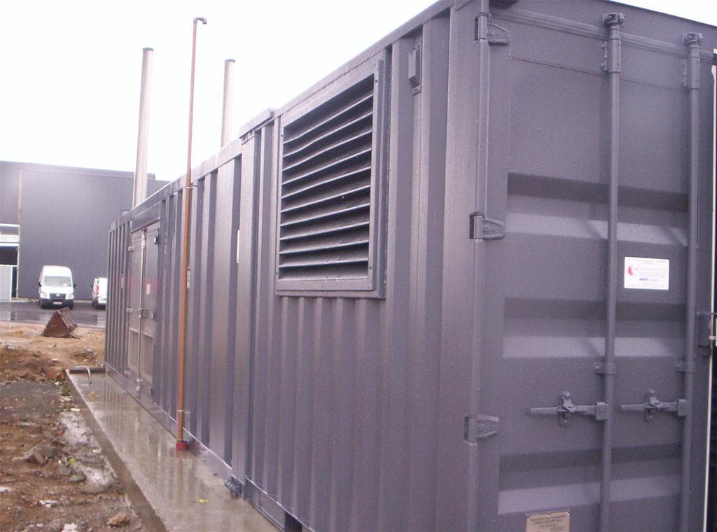 Les Gavottes à Lanvallay — groupe 1100 kVA en conteneur