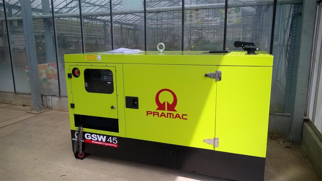 Serres de Noisy-le-Roi — groupe 45 kVA PRAMAC neuf