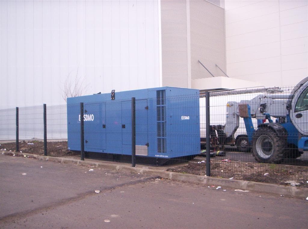 Centre Leclerc Aire-sur-la-Lys — groupe 550 kVA SDMO d'occasion