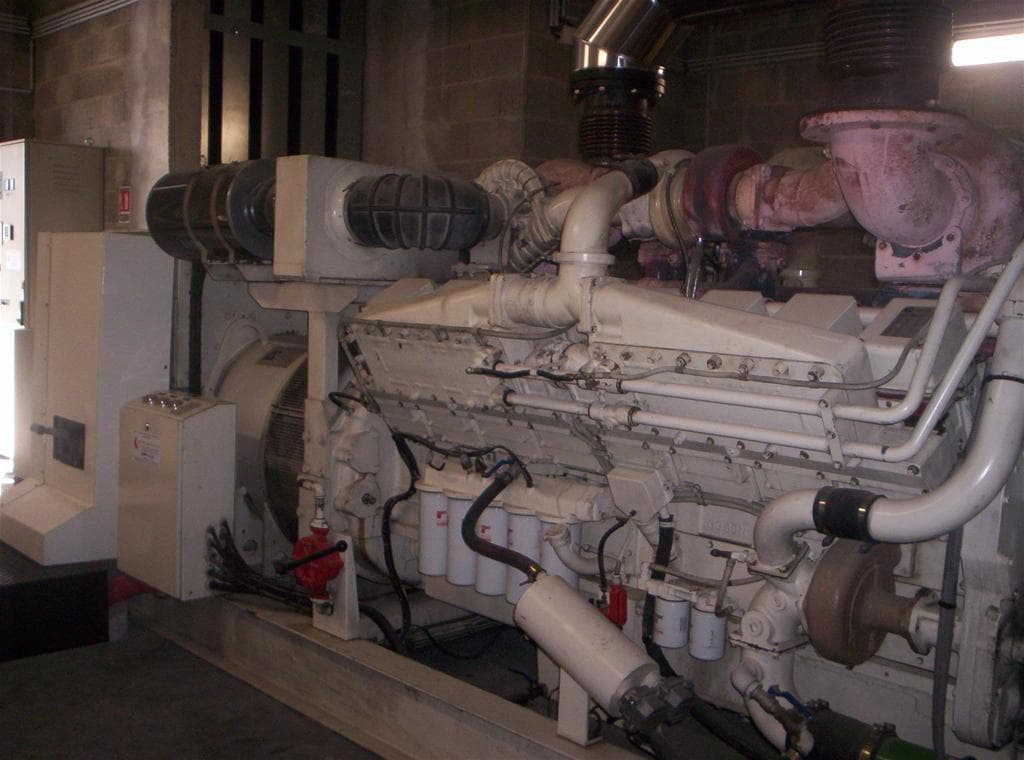 Centre Leclerc d'Avermes — groupe 1600 kVA Cummins