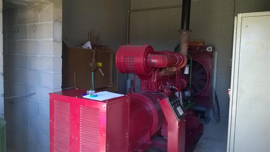 Super U de Châteauneuf-sur-Loire — groupe 300 kVA Cummins